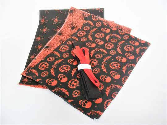 HALLOWEEN & SPIDERS DIY BUNTING KIT