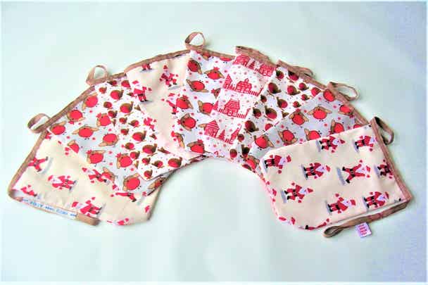 RED CHRISTMAS THEME BUNTING