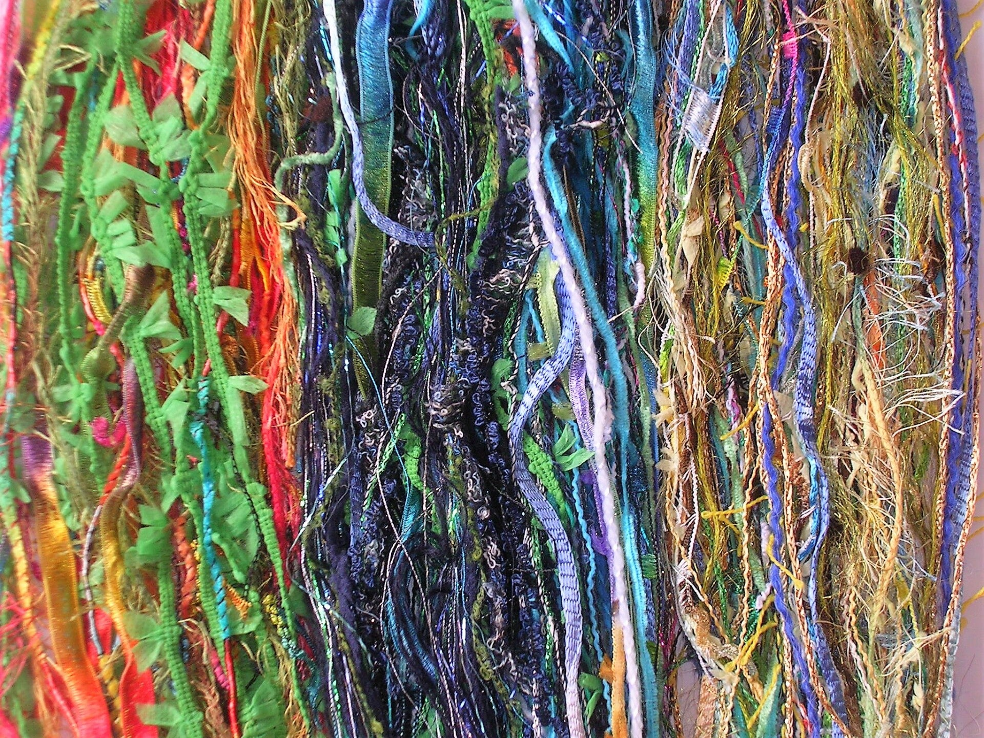 DECORATIVE FIBRES FF42