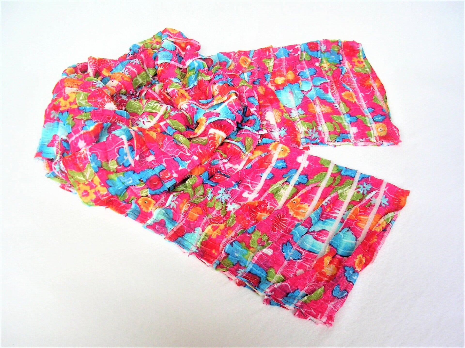 PINK FLORAL RUFFLES SCARF