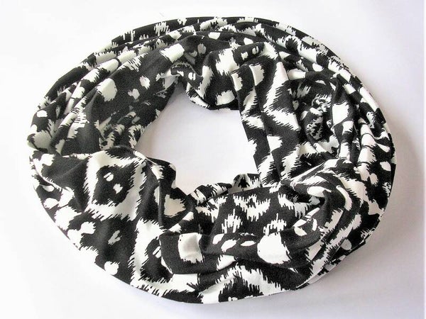 ABSTRACT JERSEY SCARF