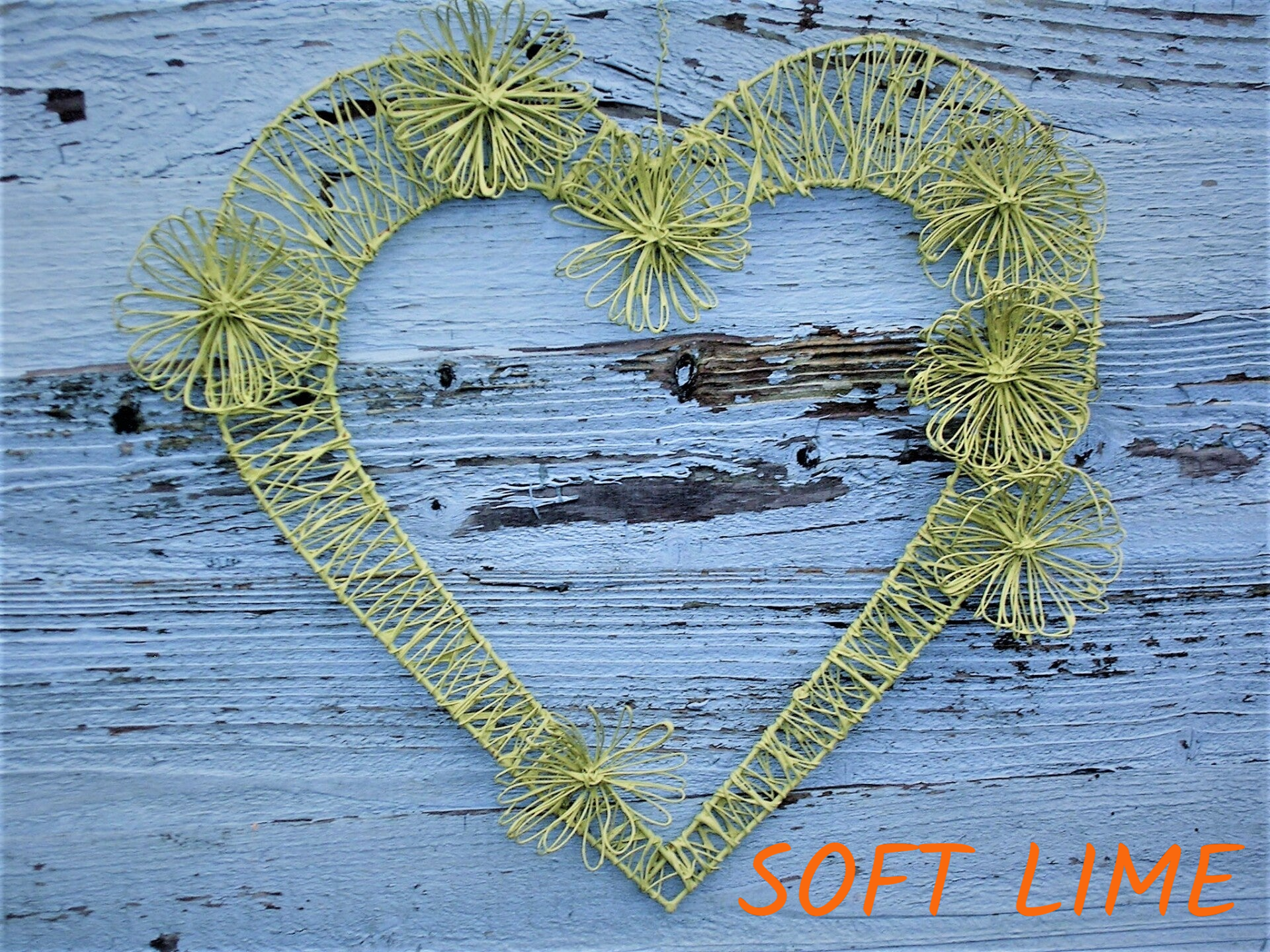 WIRE & FLOWERS HEART - LIME