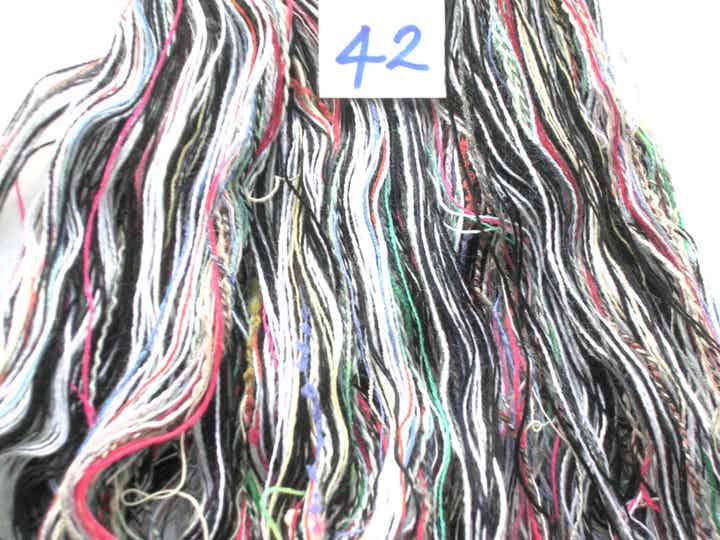 BLACK WHITE BLUE RED MIX 42