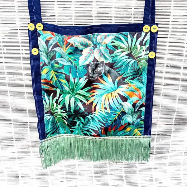 BLACK PANTHER in JUNGLE TOTE BPJ 2