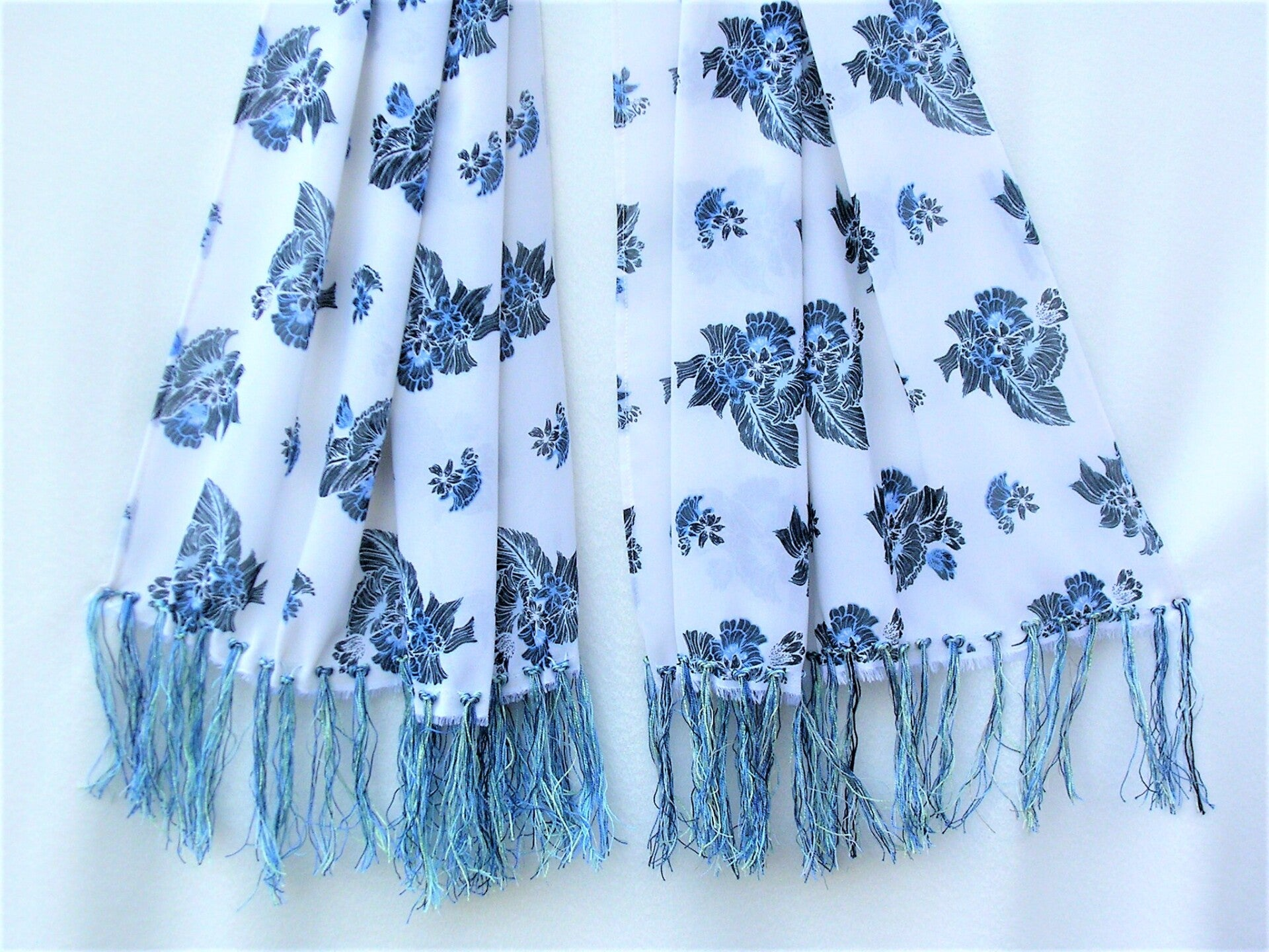 DARK BLUE FLORAL SCARF