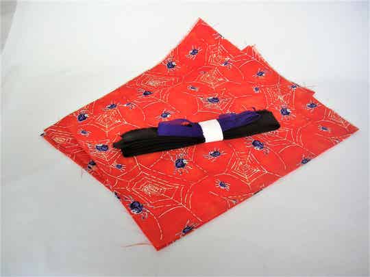 SPIDERS THEME EASY SEWING BUNTING KIT