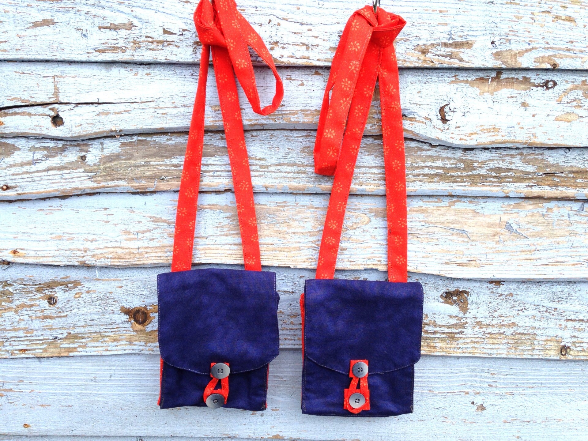 SMALL POUCH NAVY ORANGE BAGS