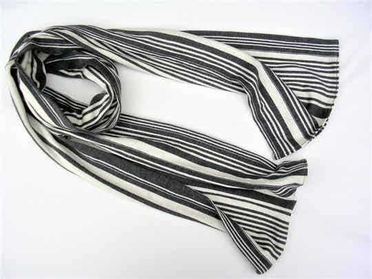 GREY CREAM STRIPED SCARF