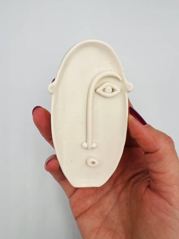 Visage oval