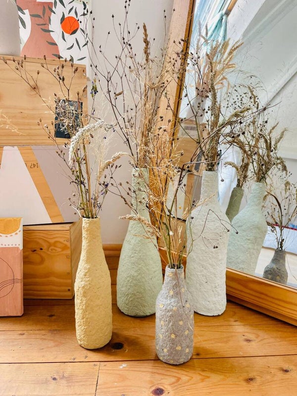 Bouteille en papier mâché
