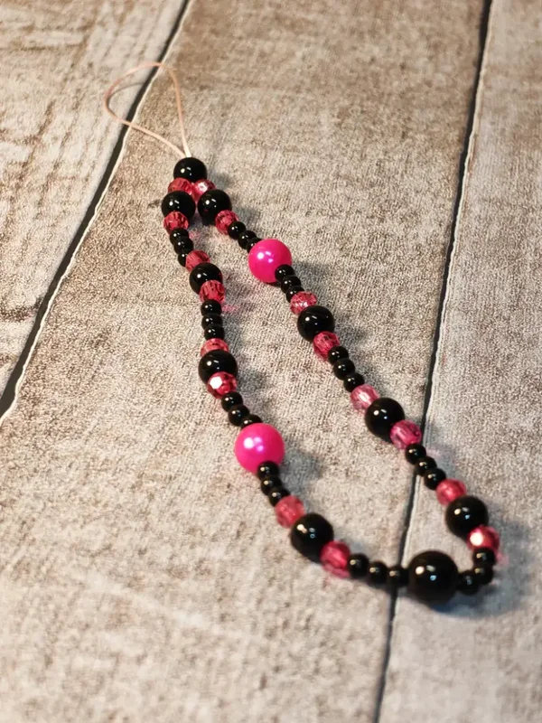 8.Bijoux téléphone