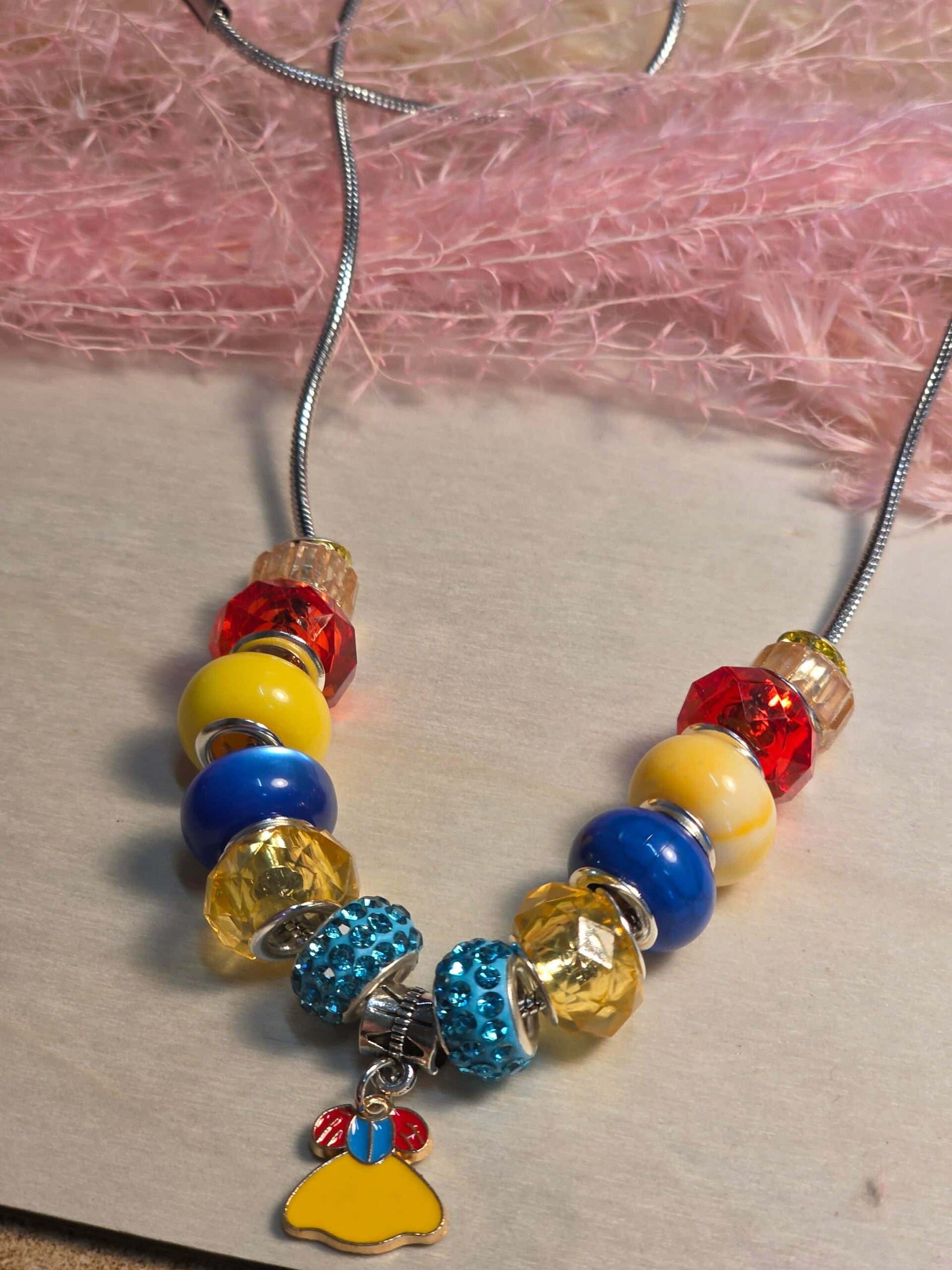 ​🍎 Collier "Douce Princesse" – Inspiré par Blanche-Neige