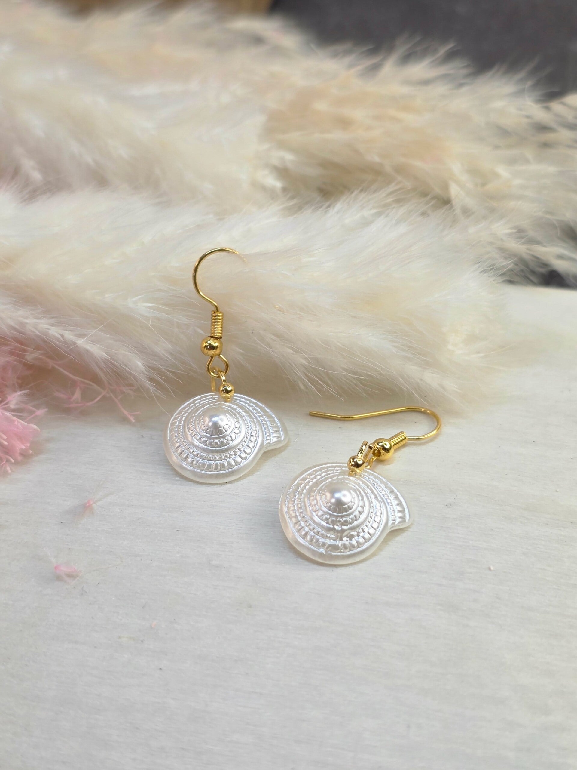 Boucles d'oreilles "Éclat Stellaire & Fleur de Nacre"