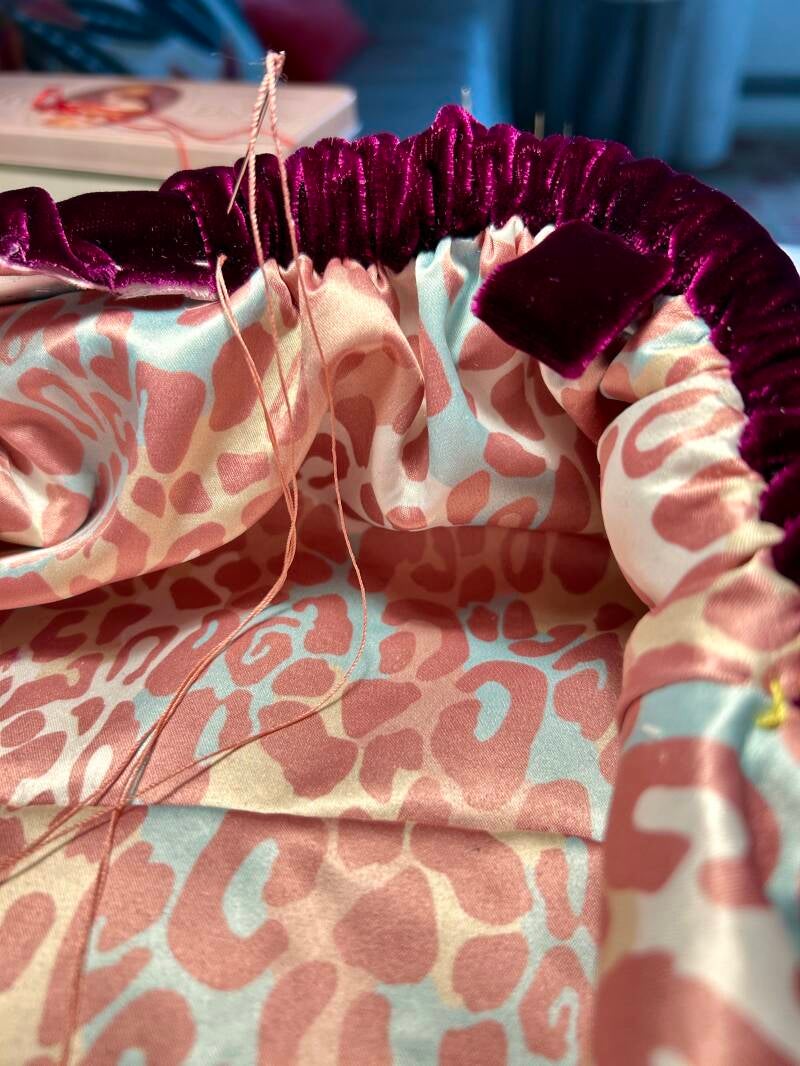 Leafs on Velvet