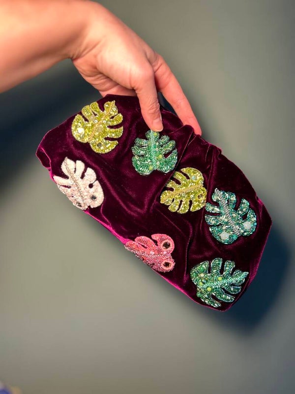 Leafs on Velvet