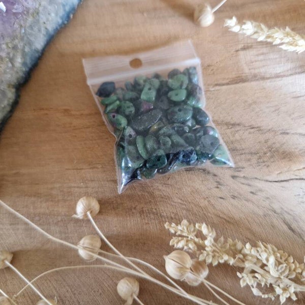 Zakje edelsteenkralen Robijn in Zoisiet