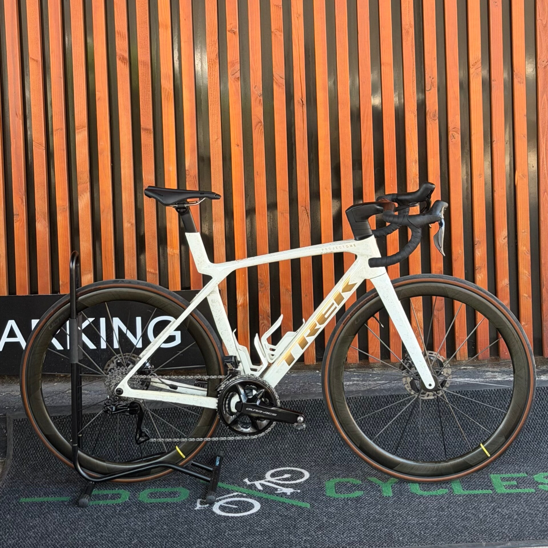 Trek Madone SLR 7 Gen 8 2025