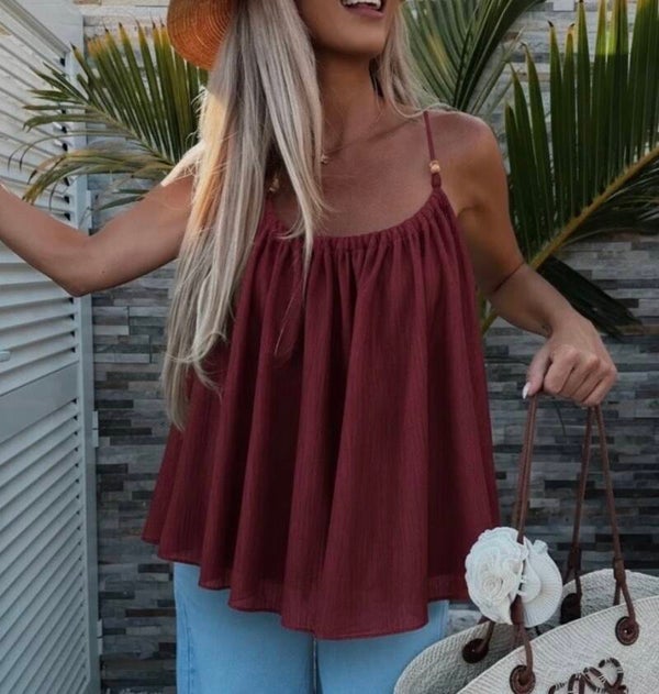 Top a bretelles detail perles bordeau