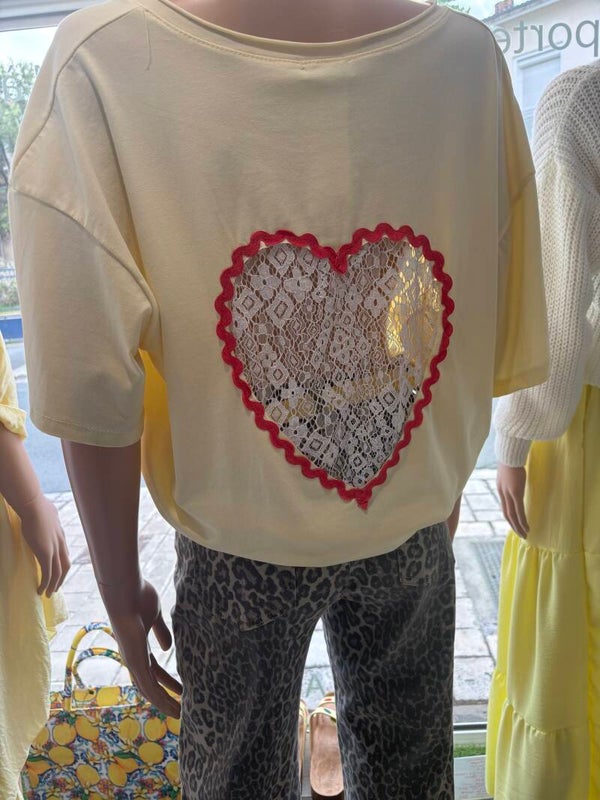 T-Shirt coeur en dentelle jaune clair