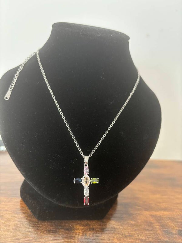 Collier croix
