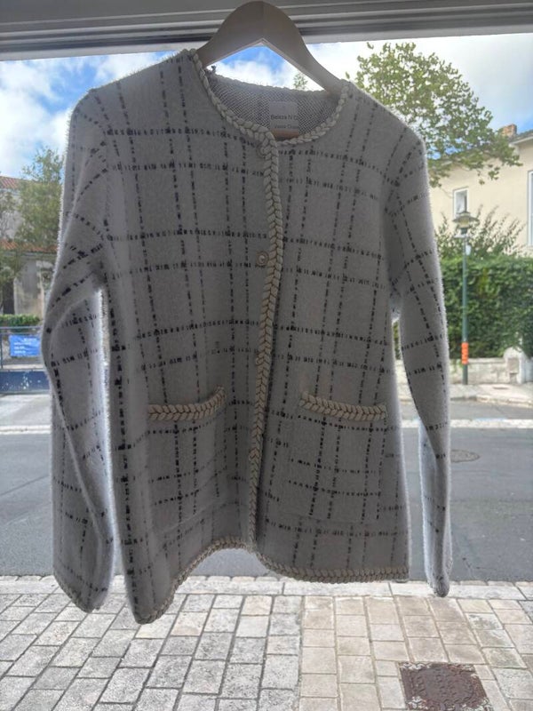Veste imitation Chanel blanche