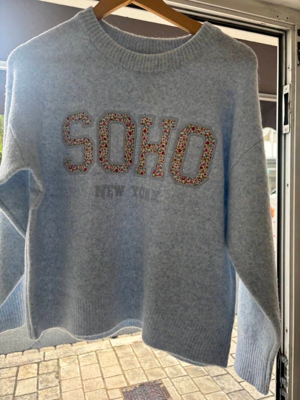 Pull SOHO bleu ciel