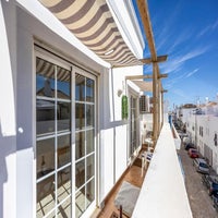 balcony-and-street-view-standard.jpg
