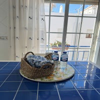 welcome-basket-standard-t0pp8e.jpg