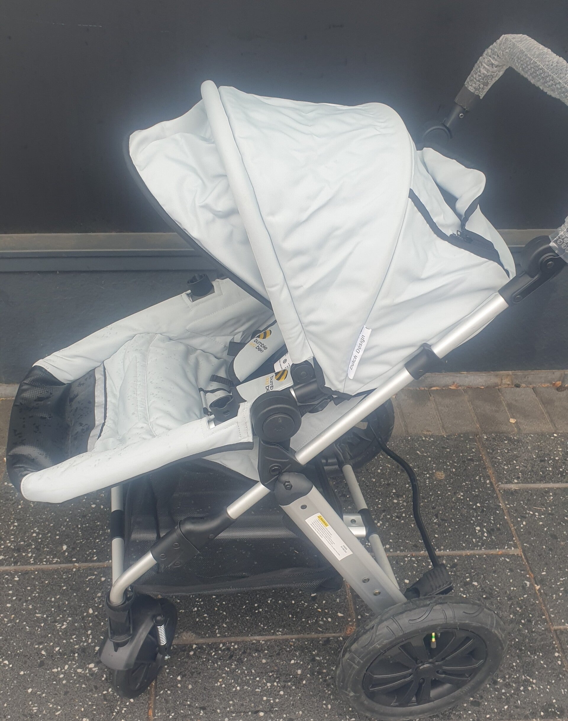 Bumble and Bee combiwagen creme