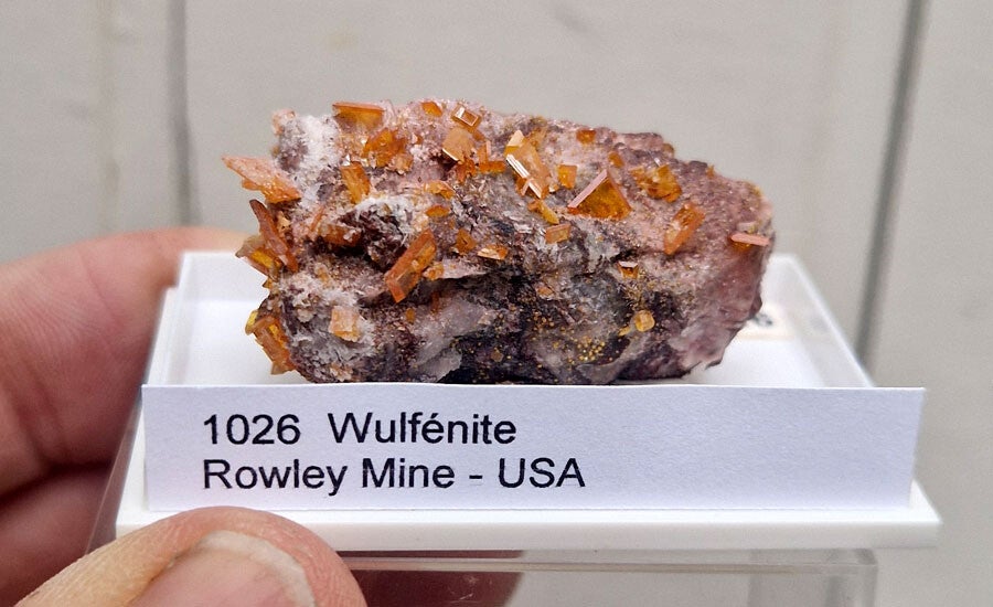 Wulfenite