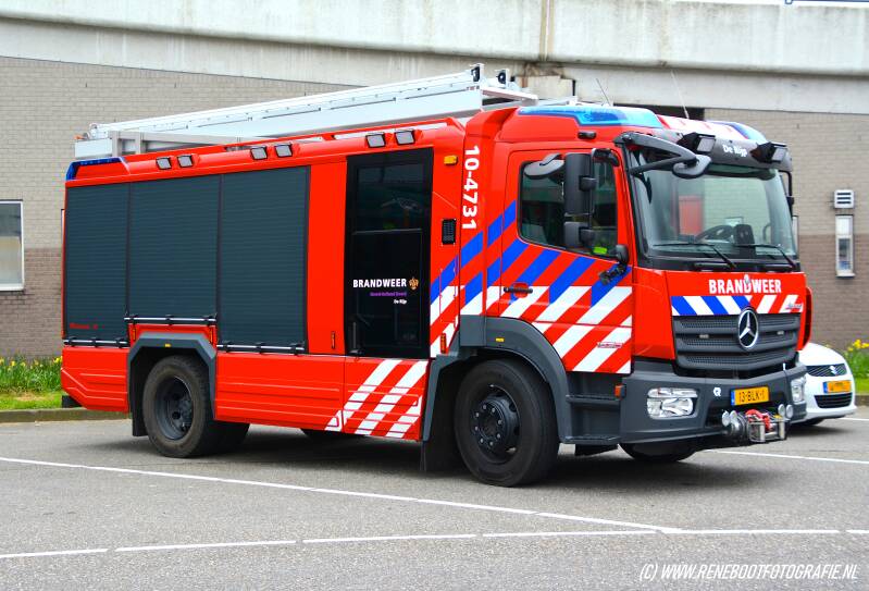 10-4731-DE-RIJP-MERCEDES-BENZ-1530-ATEGO-ROSENBAUER-KOPIE.jpg