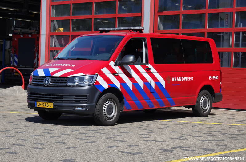 15-6900-de-lier-volkswagen-transporter-t6-kombi-bouwjaar-2016-foto-04-2026-kopie-standard.jpg