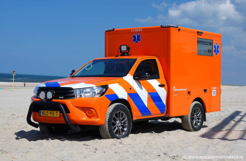 15-8640-toyota-hilux-bouwjaar-2021-foto-05-2026-kopie-standard.jpg