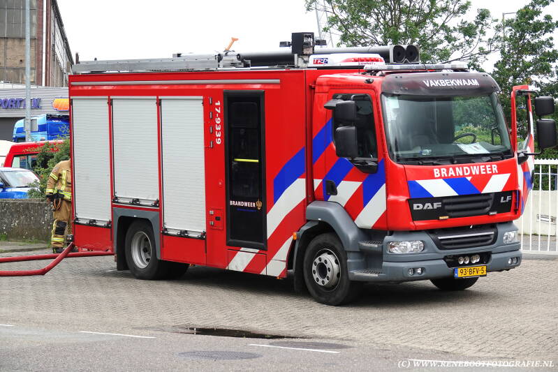17-9339-rotterdam-breevaartstraat-vakbekwaam-daf-ff-lf55-kronenburg-godiva-bouwjaar-2015-2021-kopie-standard.jpg