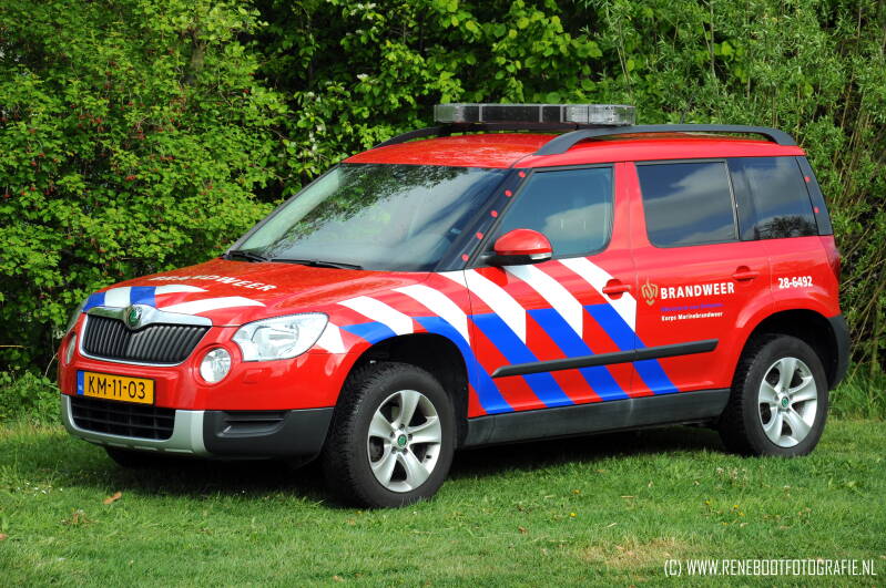 28-6492-DEN-HELDER-KORPS-MARINE-BRANDWEER-SKODA-YETI-KOPIE-1.jpg