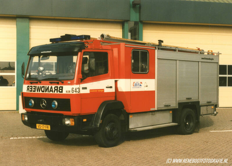 643-NIJMEGEN-MERCEDES-BENZ-1117-ECOLINER-SAVAL-KRONENBURG-1988-2001-KOPIE.jpg