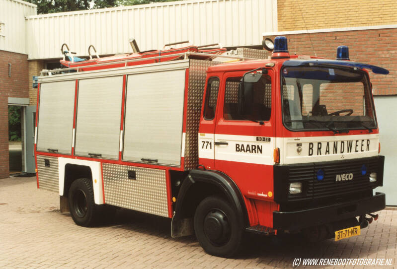 771-BAARN-IVECO-9013AF-DOESCHOT-ROSENBAUER-HV-2-1986-2009-KOPIE.jpg
