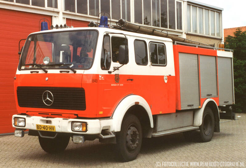 849-7233-BERGEN-OP-ZOOM-MERCEDES-BENZ-1017-DEN-HARTOG-ZIEGLER-1981-2001-KOPIE.jpg