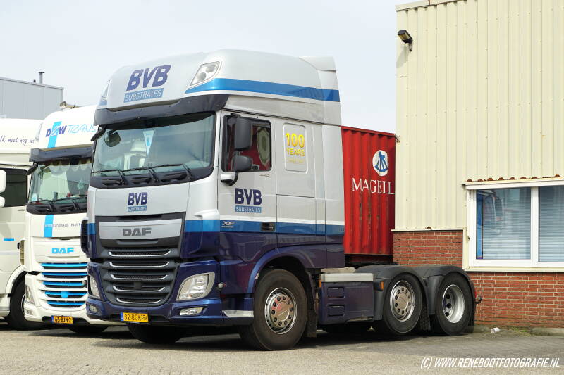 DAF-XF-440-FTG-FIRMA-BVB-SUBSTRATES-BOUWJAAR-2015-KOPIE.jpg
