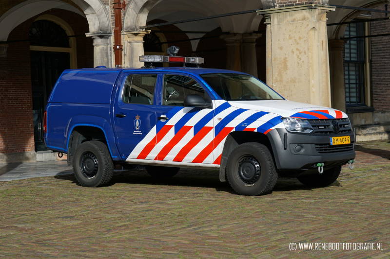 DM-404-F-VOLKSWAGEN-AMAROK-2020-NIEUWE-STRIPING-KOPIE.jpg