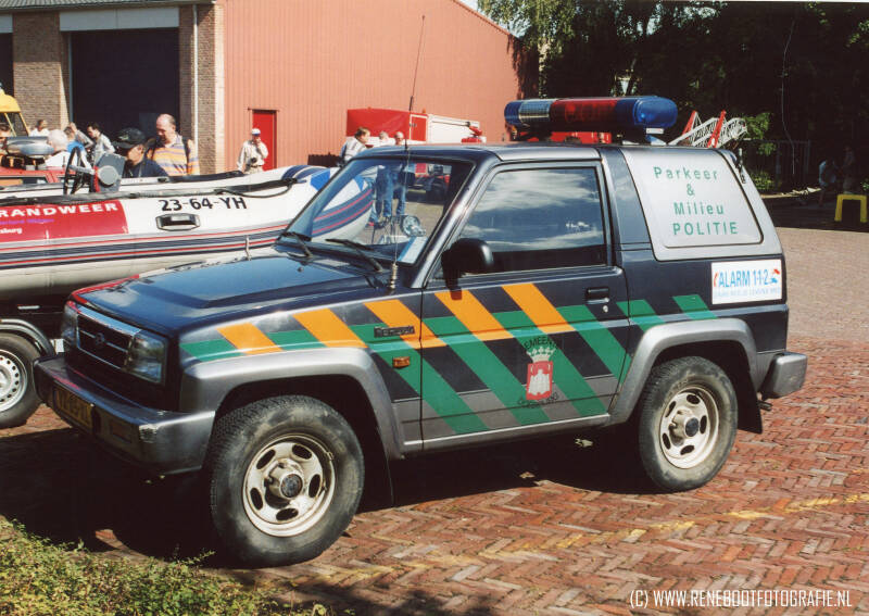 DOESBURG-DAIHATSU-FEROZA-PARKEER-MILEUPOLITIE-KOPIE.jpg