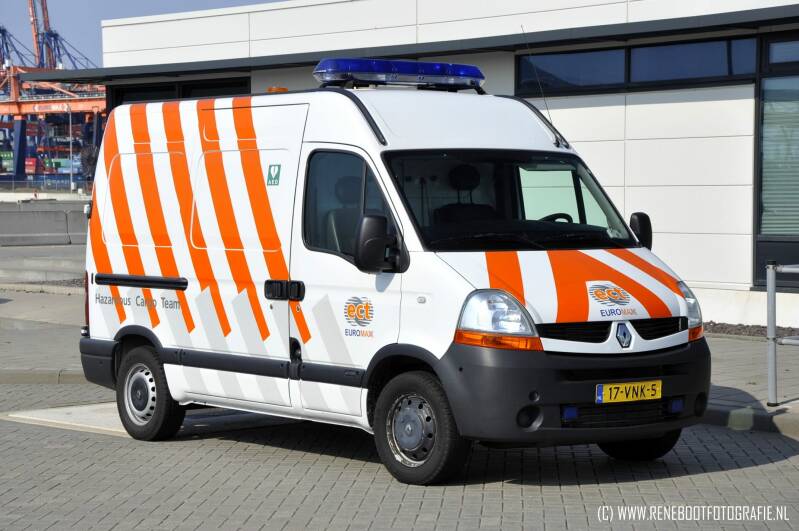 ECT-MAASVLAKTE-EUROMAX-TERMINAL-RENAULT-MASTER-HAZARDOUS-CARGO-TEAM-2010-KOPIE.jpg