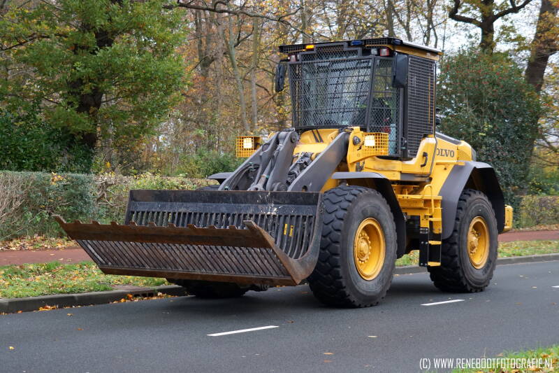 EENHEID-AMSTERDAM-VOLVO-L70F-SHOVEL-FOTO-2020-KOPIE.jpg
