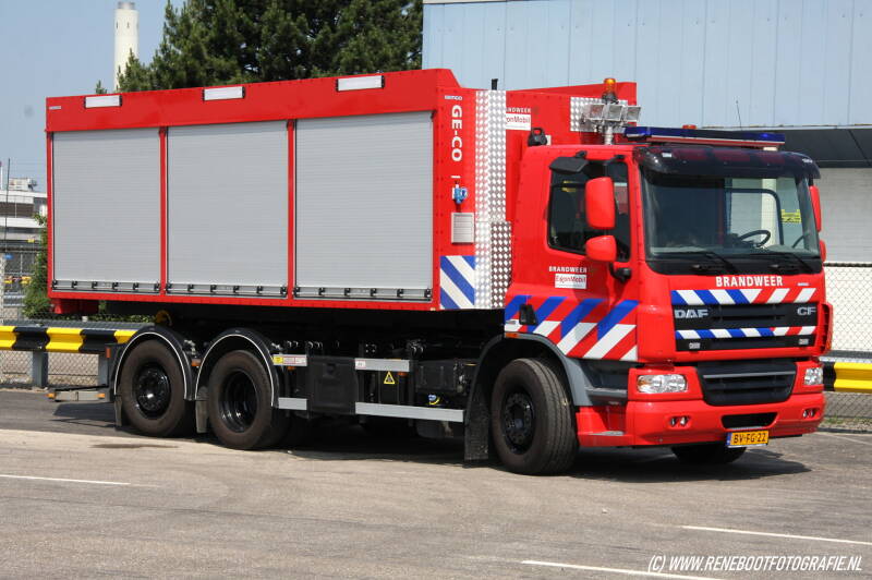 EXXON-BEDRIJFSBRANDWEER-ROTTERDAM-BOTLEK-DAF-FAN-CF75-310-LEEBUR-2008-HA-KOPIE.jpg