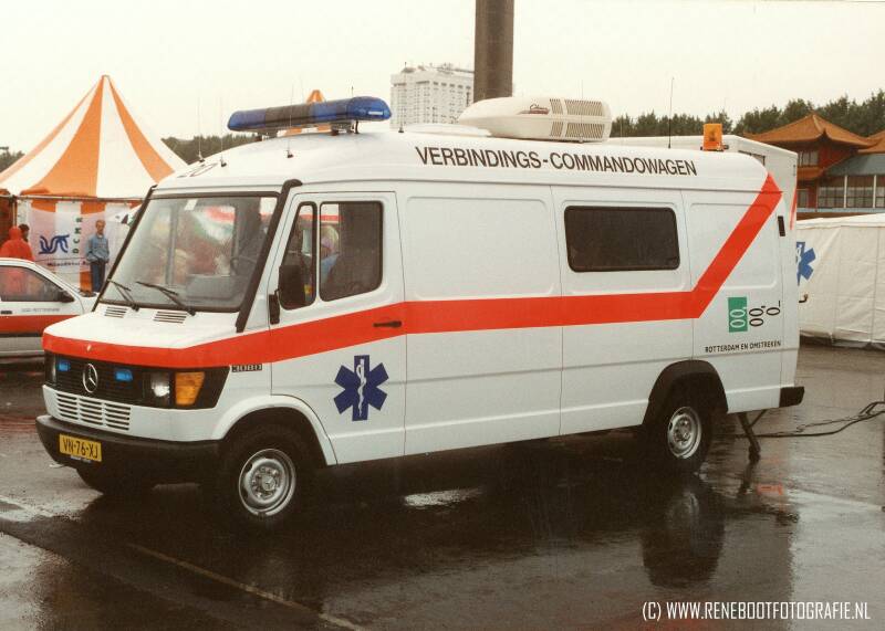 GGD-ROTTERDAM-MERCEDES-BENZ-308D-VERBINDINGS-COMMANDOWAGEN-KOPIE.jpg