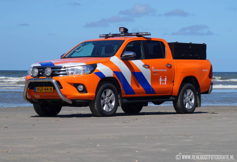 GVE110-SGRAVENZANDE-TOYOTA-HILUX-2020-KOPIE.jpg