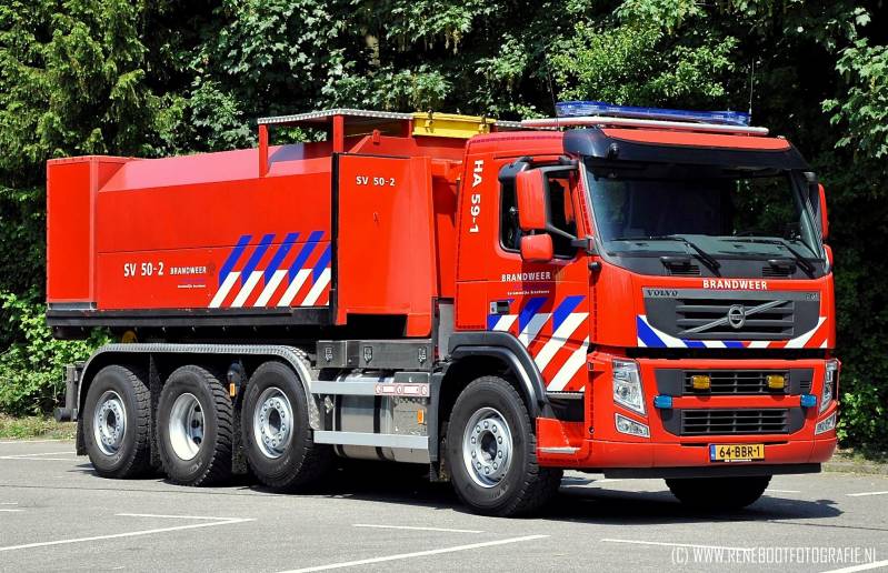 HA-59-1-1781-VOLVO-FM-8X2-GEZAMELIJKE-BRANDWEER-ROTTERDAM-KOPIE.jpg
