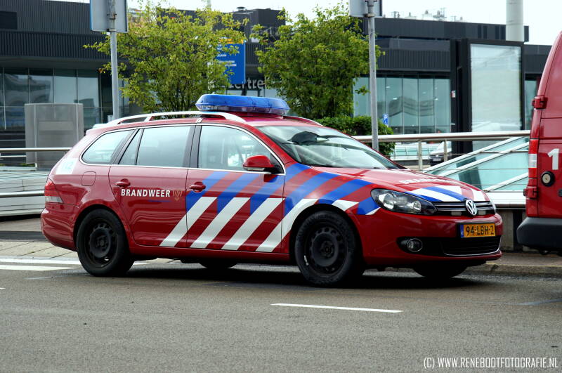 HOOFDDORP-VOLKWAGEN-GOLF-VARIANT-DA-2010-KOPIE.jpg