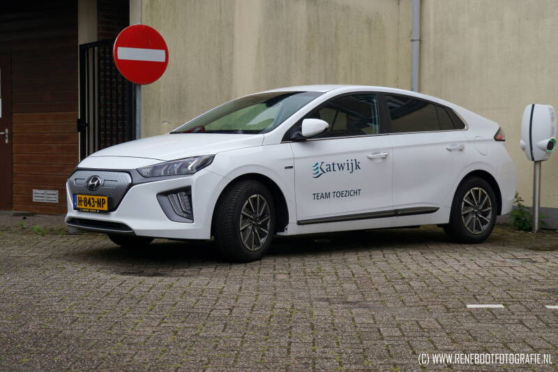 HYUNDAI-IONIQ-ELECTRIC-KATWIJK-TOEZICHT-08-07-2020-KOPIE.jpg
