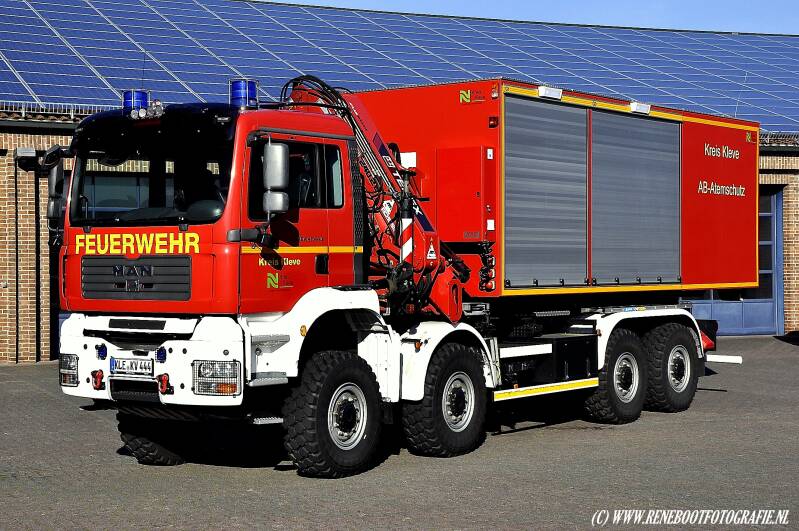 KREIS-KLEVE-MAN-TGA-8X8-HAAKARMCHASSIS-KOPIE.jpg